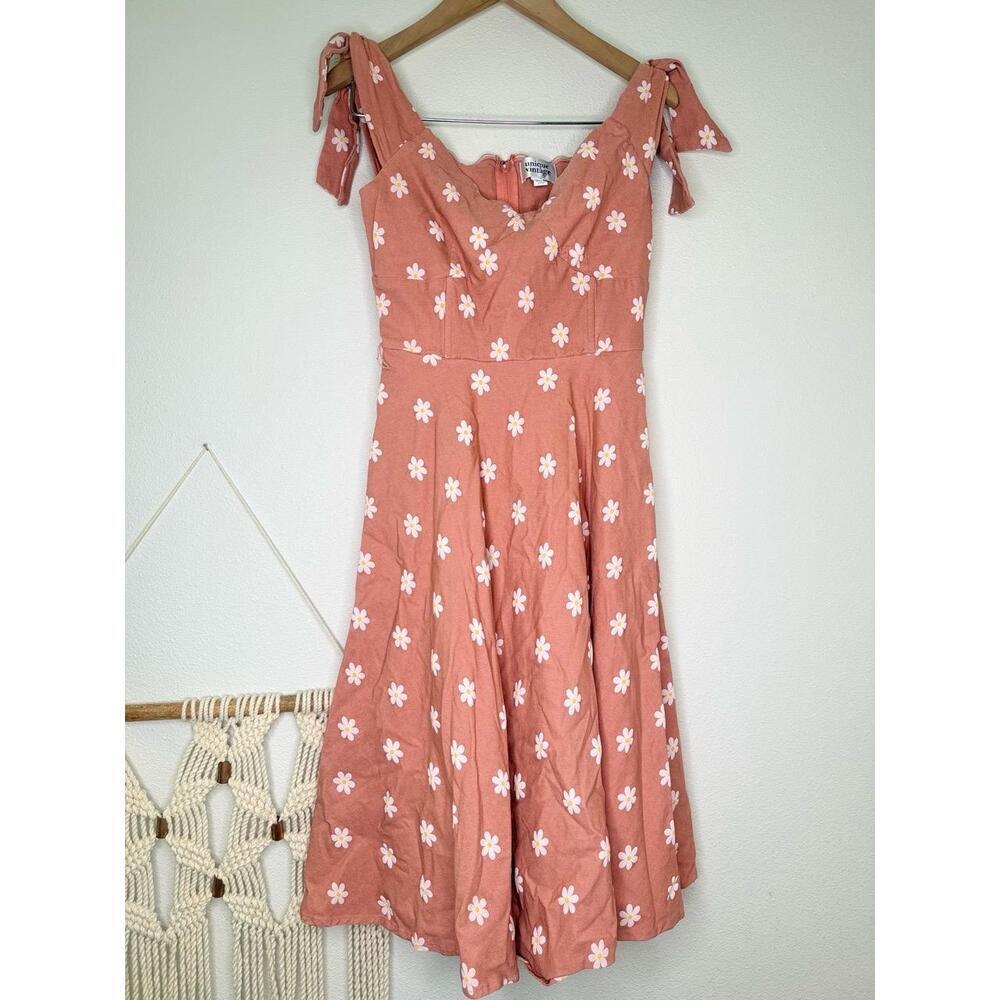 Unique Vintage Daisy Dress Coral Pink Floral Print A-Line Sweetheart Tie Straps
